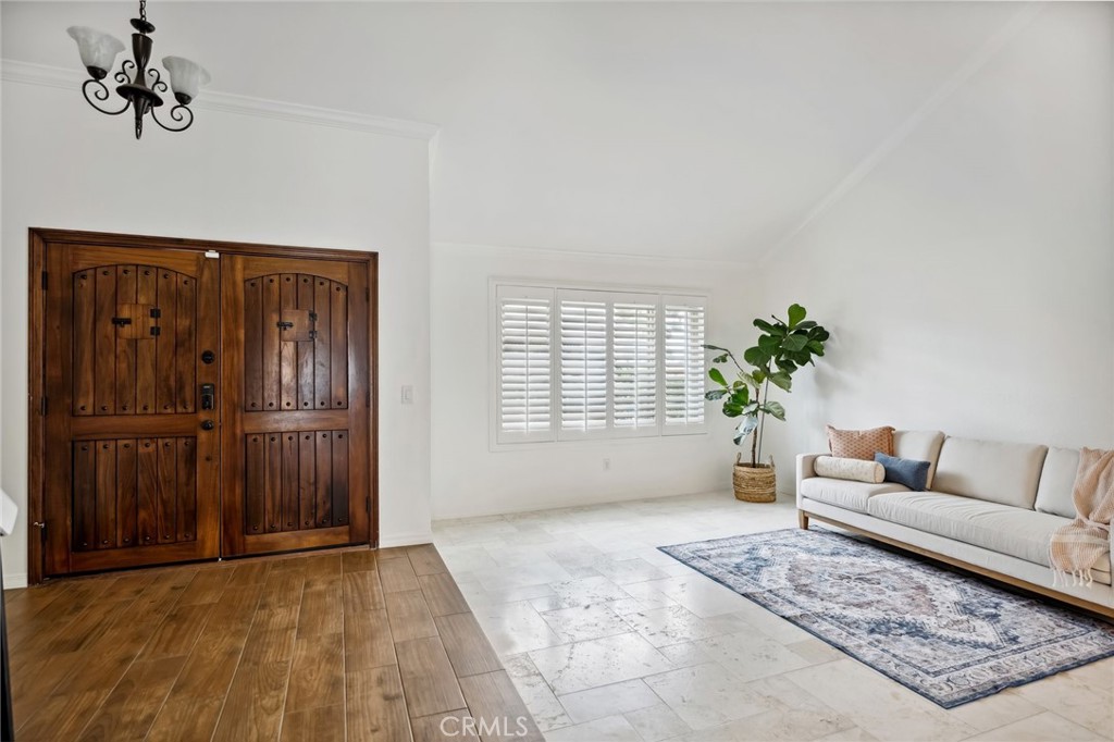 6800 Rycroft Drive Riverside, CA 92506 - Photo 7 of 56