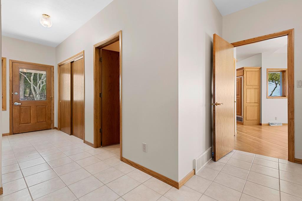 12741 West Wisconsin Bay Road Ellison Bay, WI 54210 - Photo 46 of 80 Side Hallway