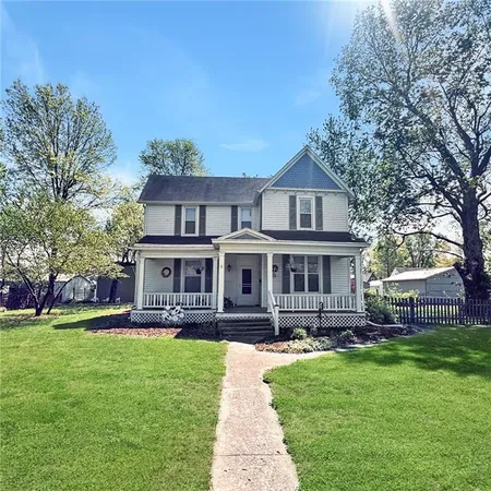 $270,000 | 206 West Chestnut Street, Odessa, MO 64076