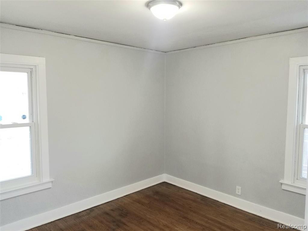 2710 Clements Street Detroit, MI 48238 - Photo 15 of 17