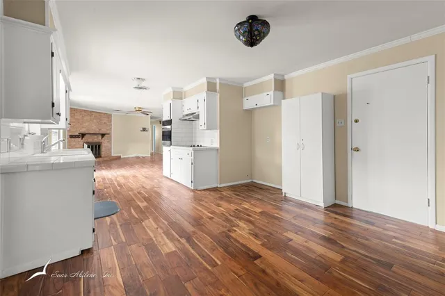a black and white checkered floor