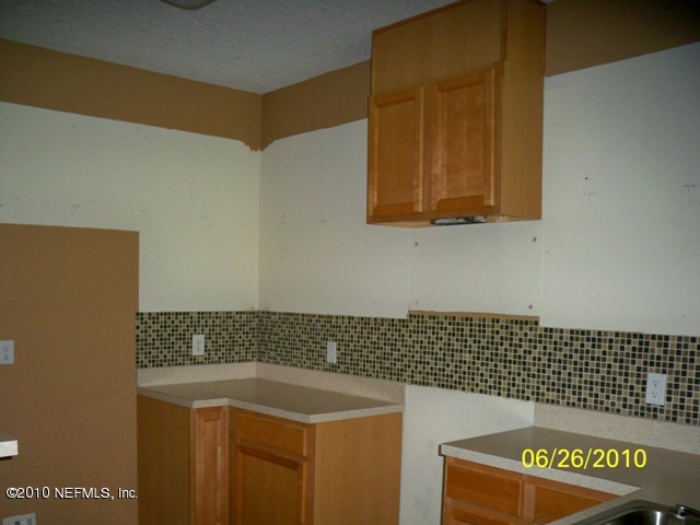 5663 Greenland Road, Unit 1002 Jacksonville, FL 32258 - Photo 3 of 9 kitchen