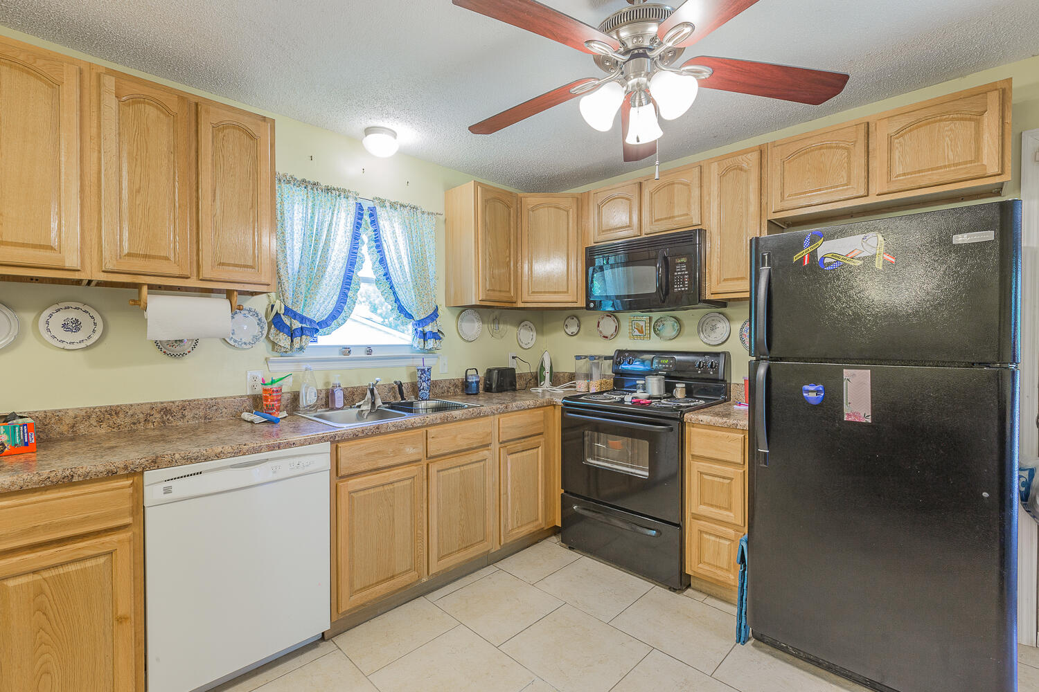 1626 Roberson Road Hixson, TN 37343 - Photo 7 of 32 1626 Roberson Road HD_-12