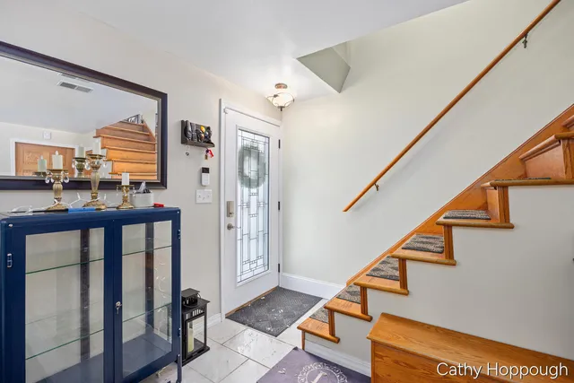 $300,000 | 8511 Riverest Drive, Portland, MI 48875