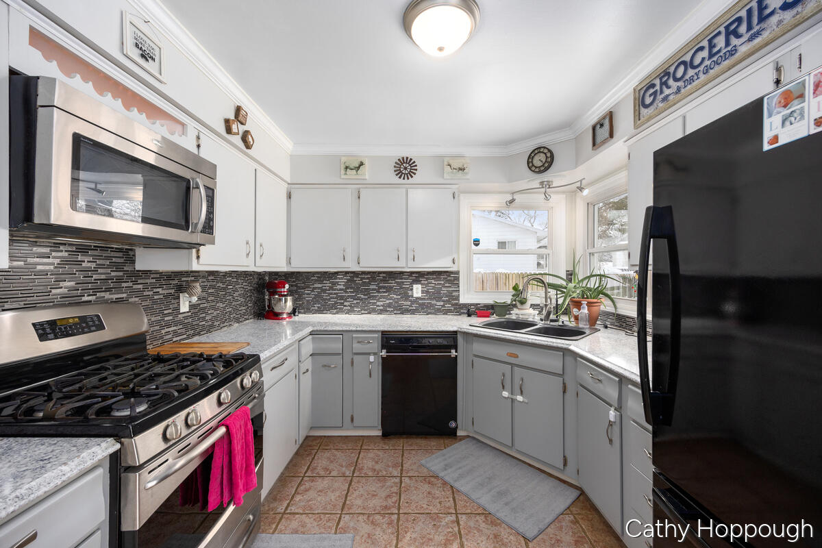 8511 Riverest Drive Portland, MI 48875 - Photo 10 of 34 8511-Riverest_010