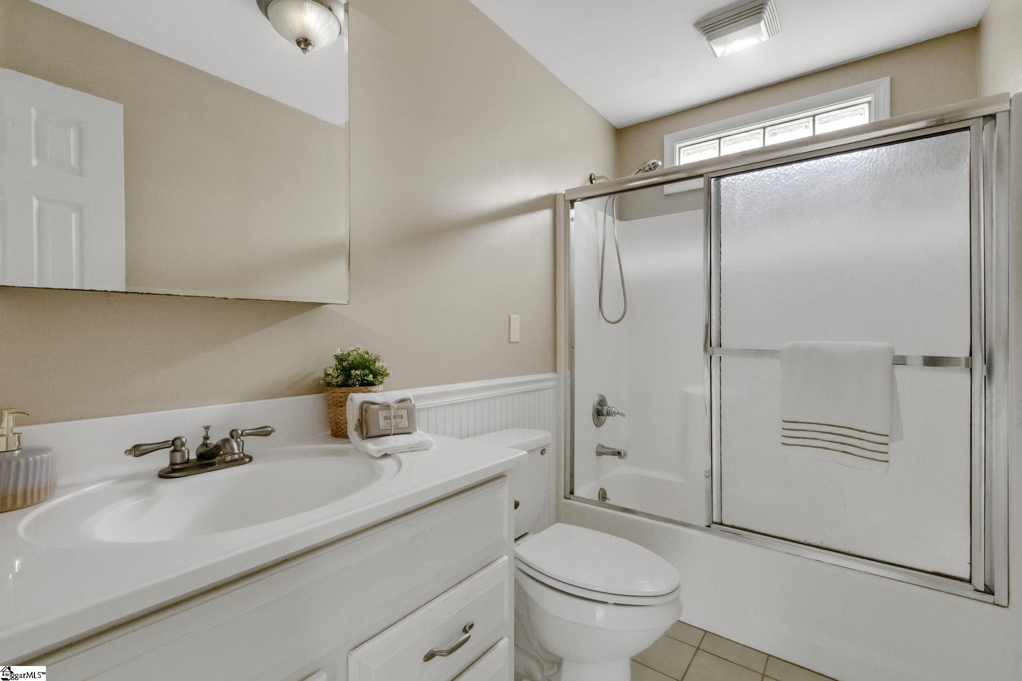 115 Taylors Road Taylors, SC 29687 - Photo 18 of 25