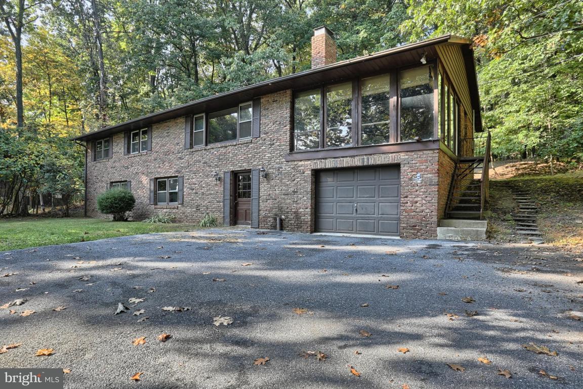 229 Old Mine Road Lebanon, PA 17042 - Photo 2 of 46 Gallery Image 2