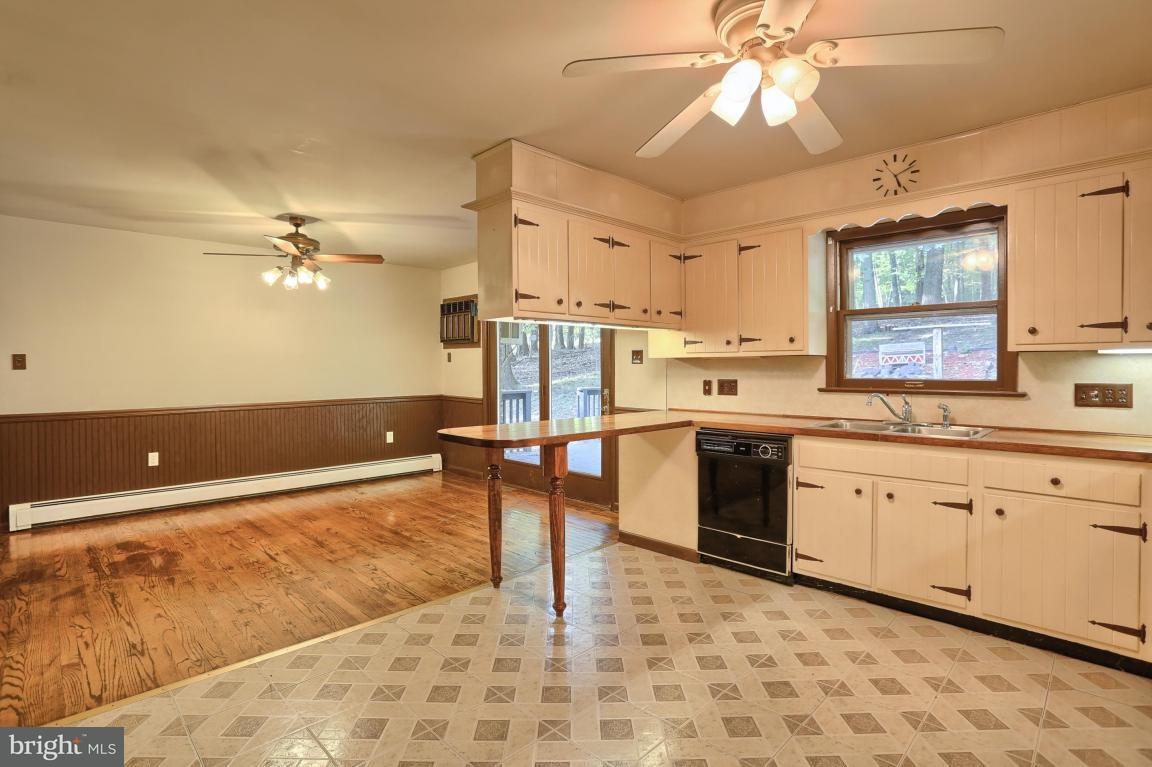 229 Old Mine Road Lebanon, PA 17042 - Photo 20 of 46 Gallery Image 20