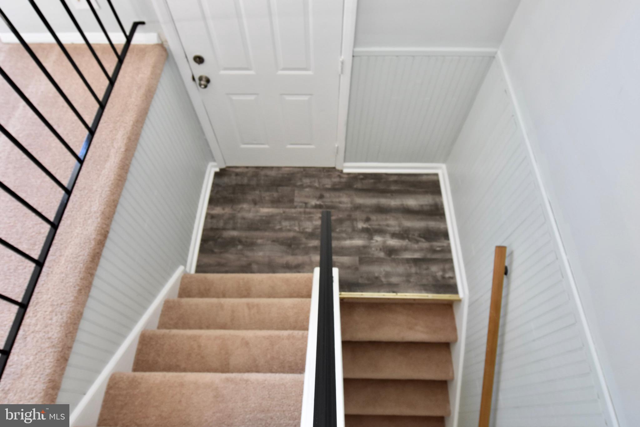 4037 Issacs Road Baltimore, MD 21220 - Photo 5 of 50 Split Level Foyer