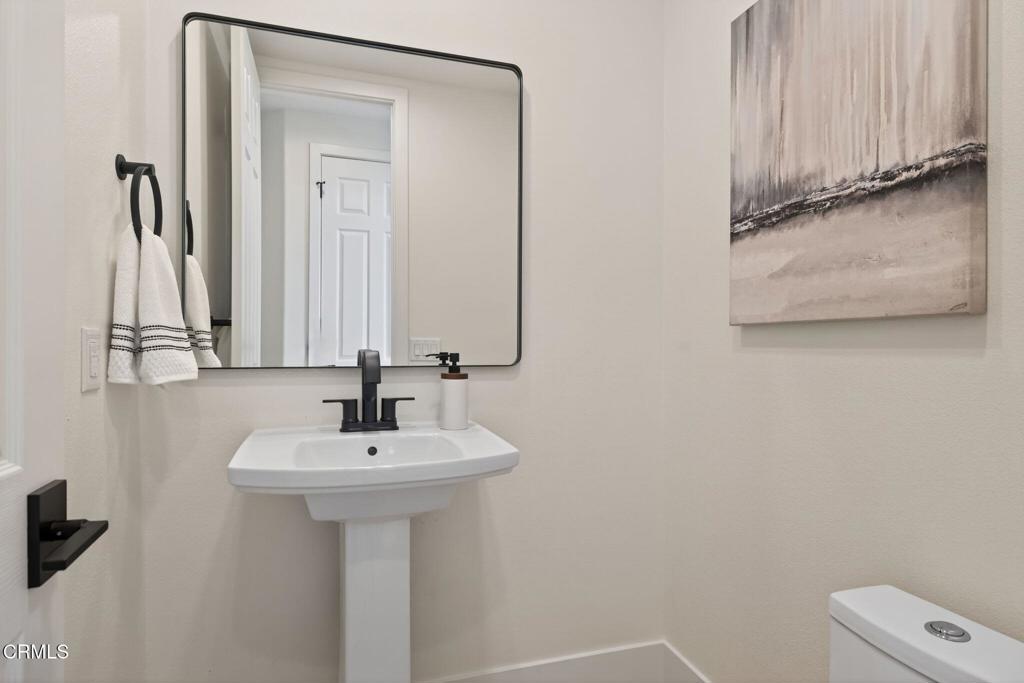 2967 Avenida De Autlan Camarillo, CA 93010 - Photo 32 of 78 32