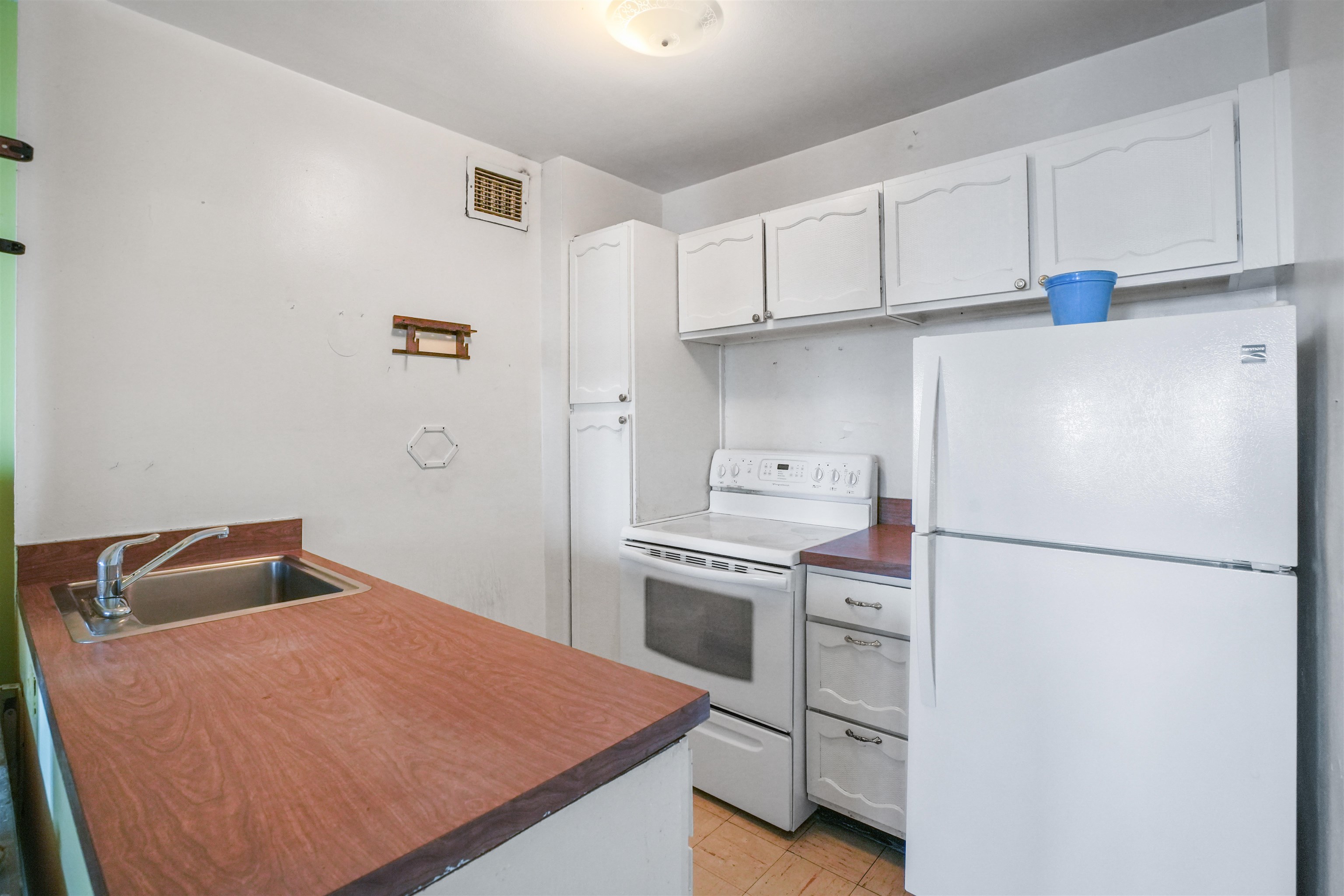 380 Mountain Road, Unit 1710 Union City, NJ 07087 - Photo 7 of 22