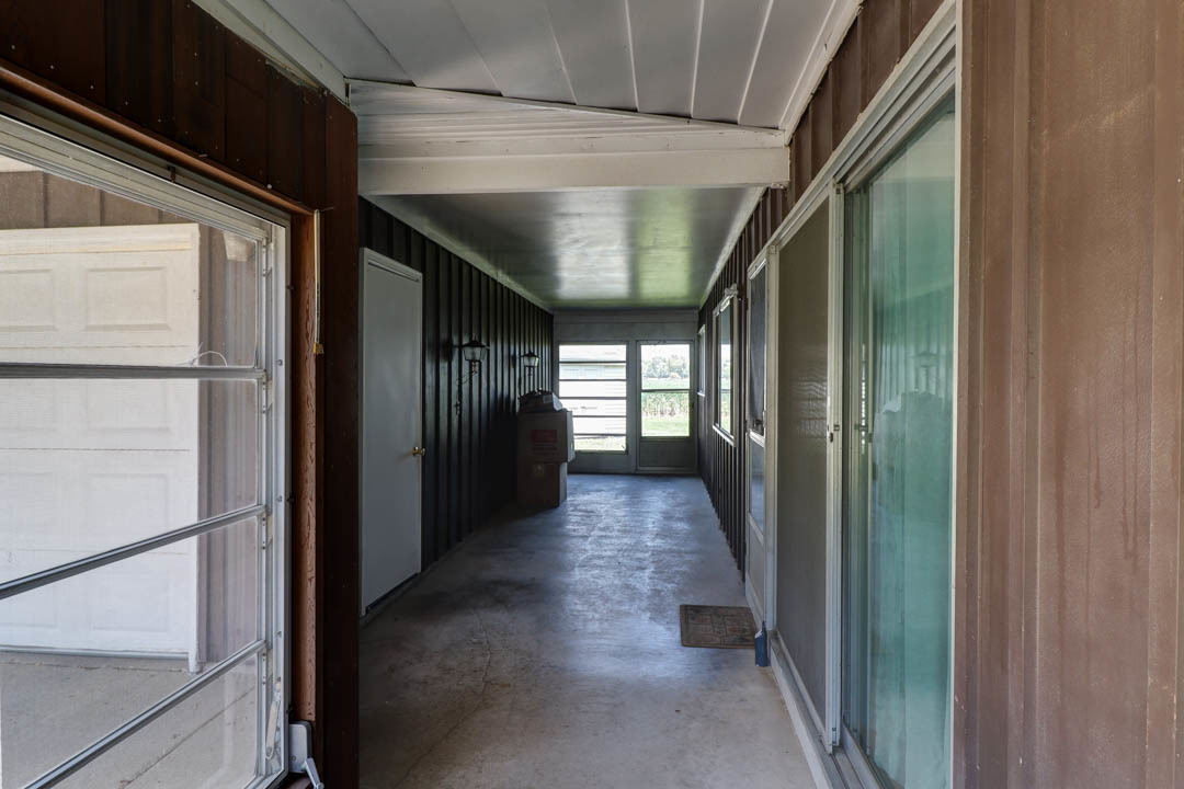 29 Pine Circle Tuscola, IL 61953 - Photo 7 of 27