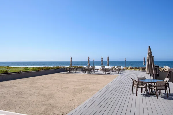 a view of a tennis court