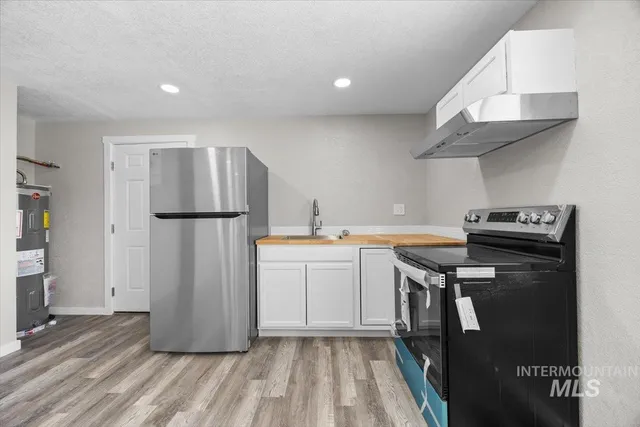 $2,500 | 435 North Haskett Street, Mountain Home, ID 83647