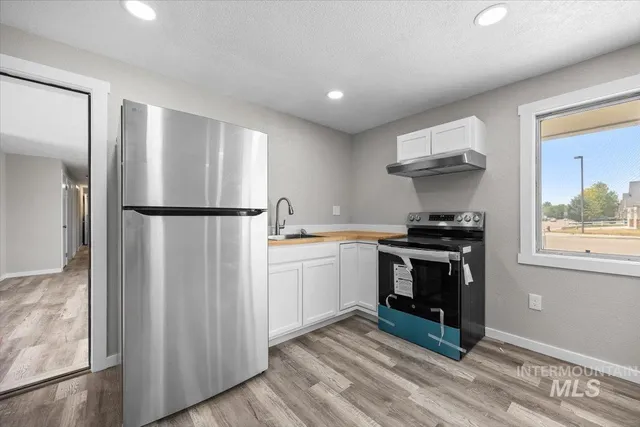 $2,500 | 435 North Haskett Street, Mountain Home, ID 83647