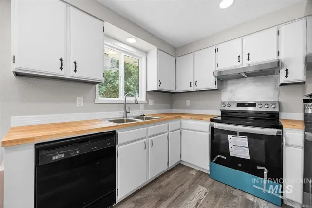 $2,500 | 435 North Haskett Street, Mountain Home, ID 83647