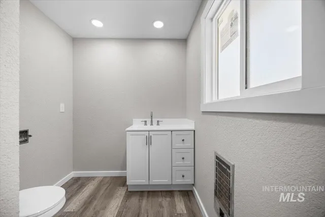 $2,500 | 435 North Haskett Street, Mountain Home, ID 83647