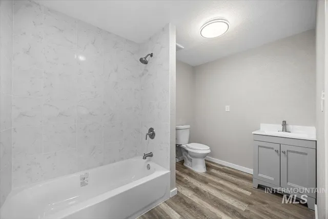 $2,500 | 435 North Haskett Street, Mountain Home, ID 83647