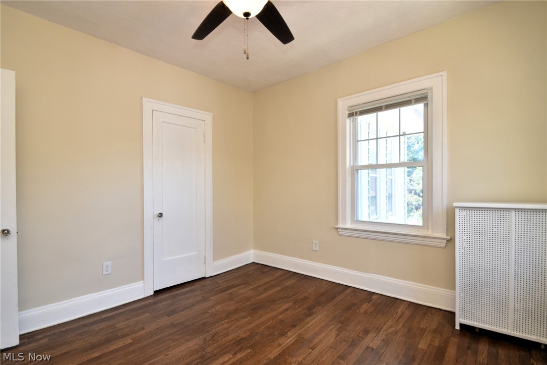 1076 Parkside Road Cleveland, OH 44108 - Photo 28 of 49