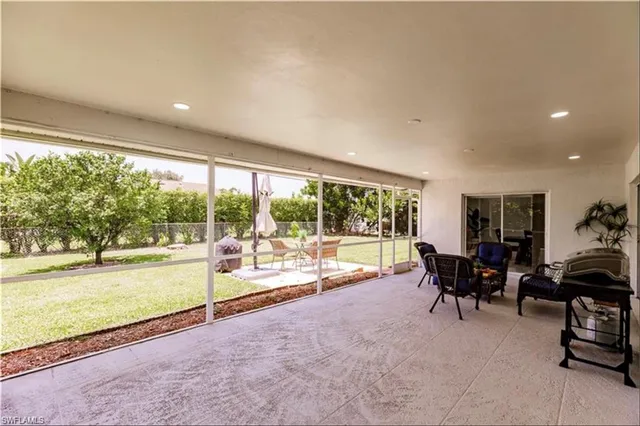 $3,300 | 96 Wickliffe Drive, Naples, FL 34110