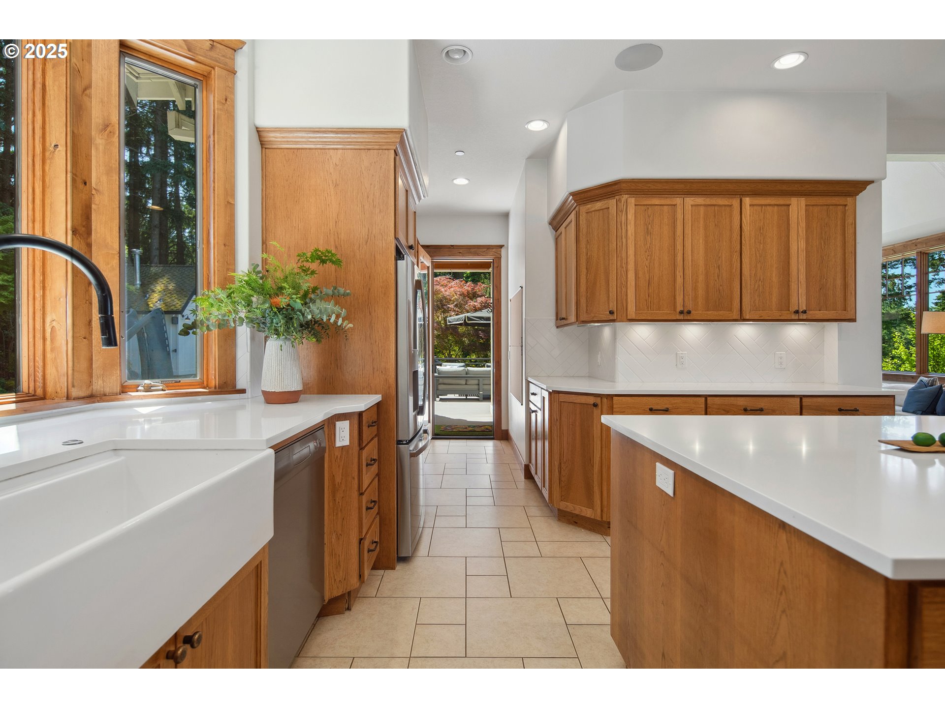 20754 Southwest Prindle Road Tualatin, OR 97062 - Photo 5 of 48 Gallery Image 5