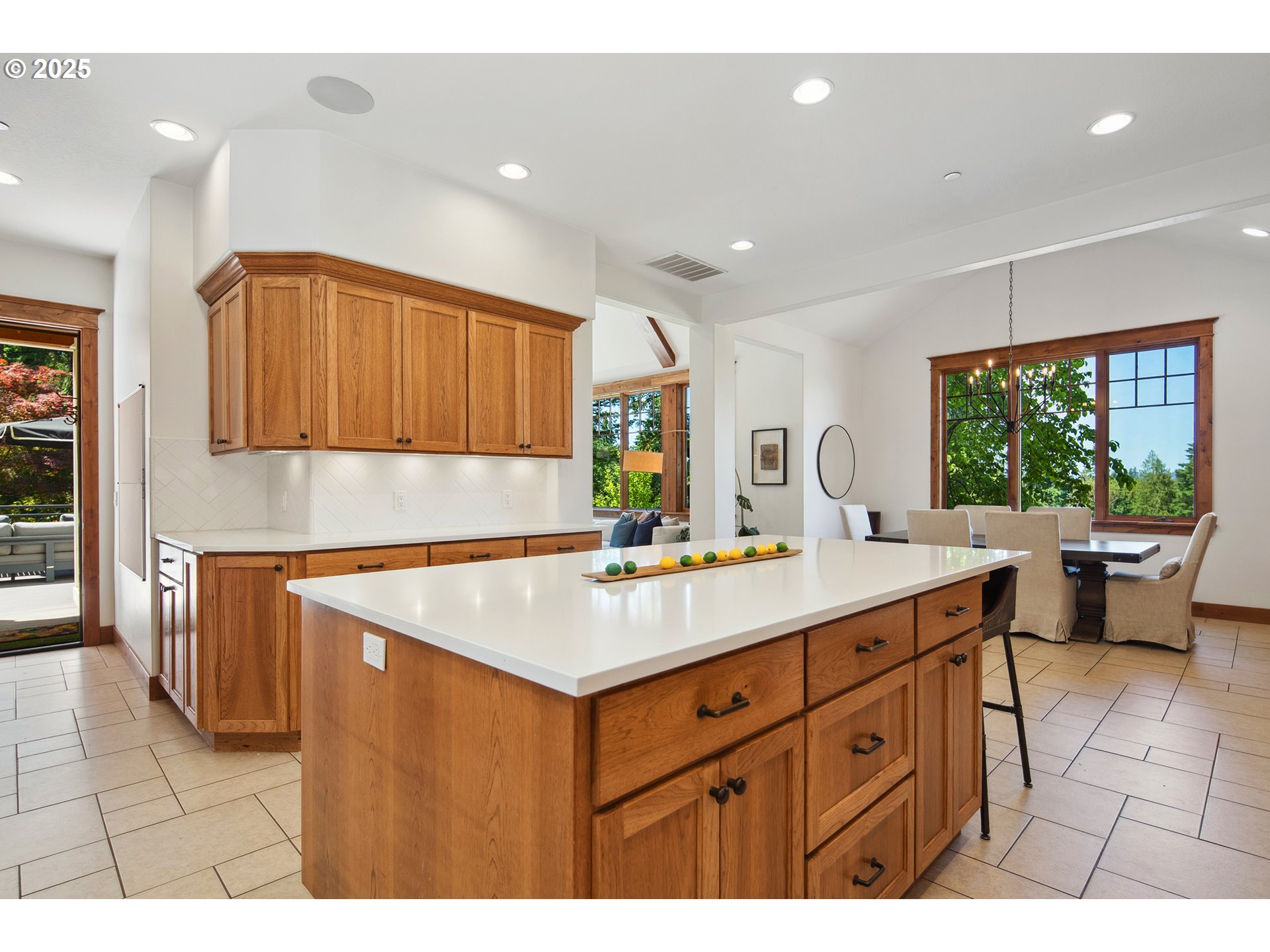 20754 Southwest Prindle Road Tualatin, OR 97062 - Photo 7 of 48 Gallery Image 7
