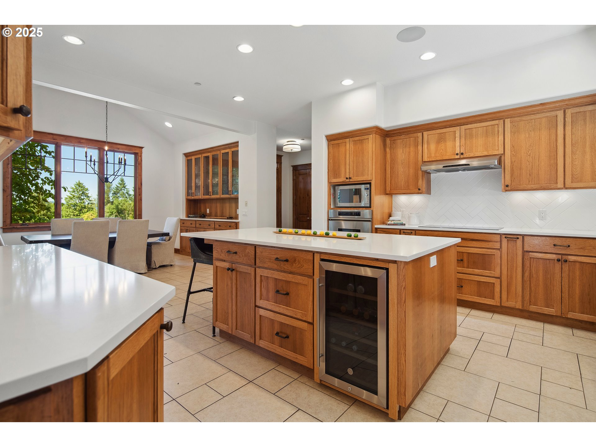 20754 Southwest Prindle Road Tualatin, OR 97062 - Photo 8 of 48 Gallery Image 8