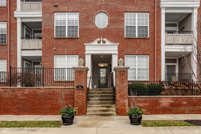 $365,000 | 451 American Way North, Unit 1C, Carmel, IN 46032