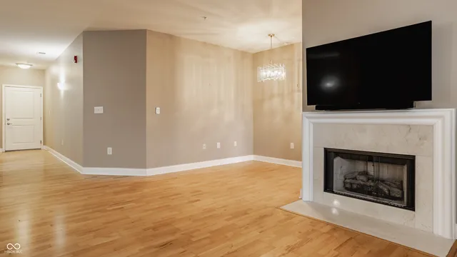 $365,000 | 451 American Way North, Unit 1C, Carmel, IN 46032