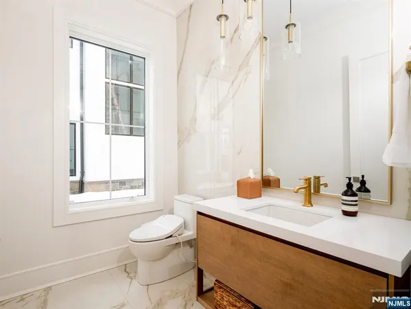 $2,450,000 | 16-18 Paris Avenue, Unit 4, Northvale, NJ 07647