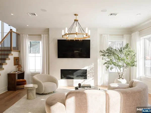 $2,450,000 | 16-18 Paris Avenue, Unit 4, Northvale, NJ 07647