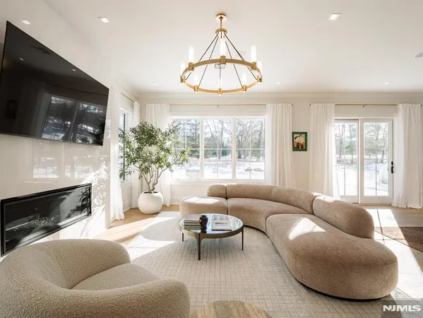 $2,450,000 | 16-18 Paris Avenue, Unit 4, Northvale, NJ 07647