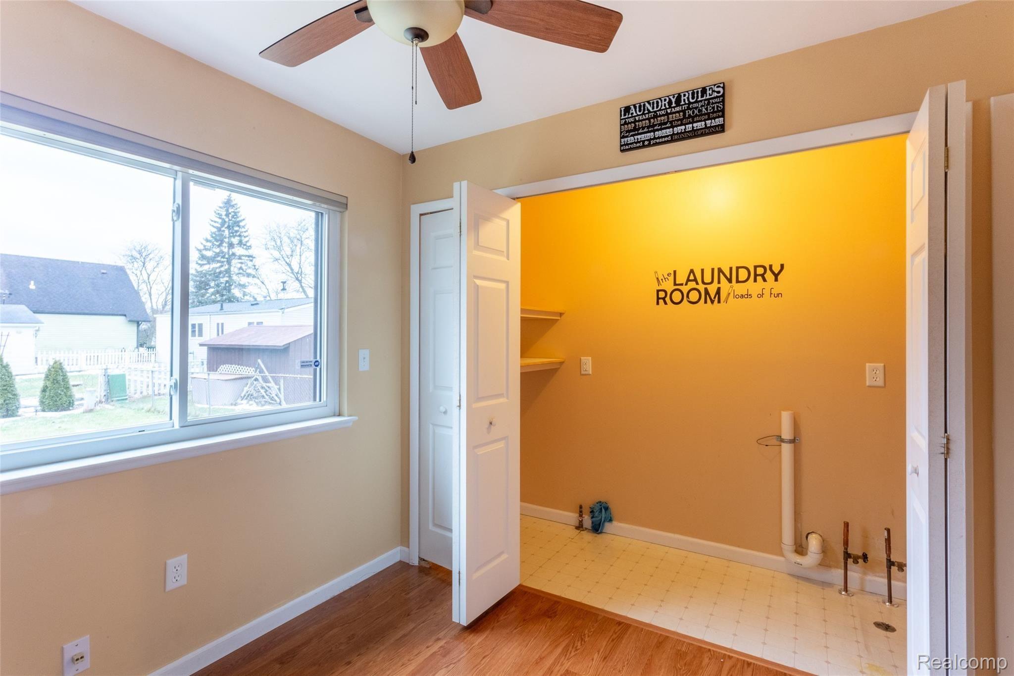 41845 Old Bridge Road Canton, MI 48188 - Photo 28 of 40 41845 Old Bridge-Entry-Laundry-Bedroom-24.jpg