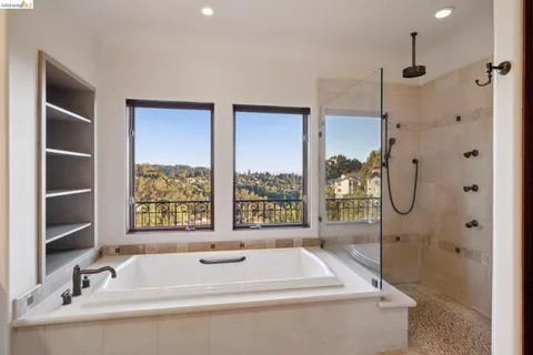 $2,475,000 | 6611 Elverton Drive, Oakland, CA 94611
