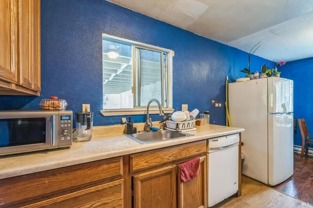 $525,000 | 3665 Kerner Boulevard, Unit D, San Rafael, CA 94901