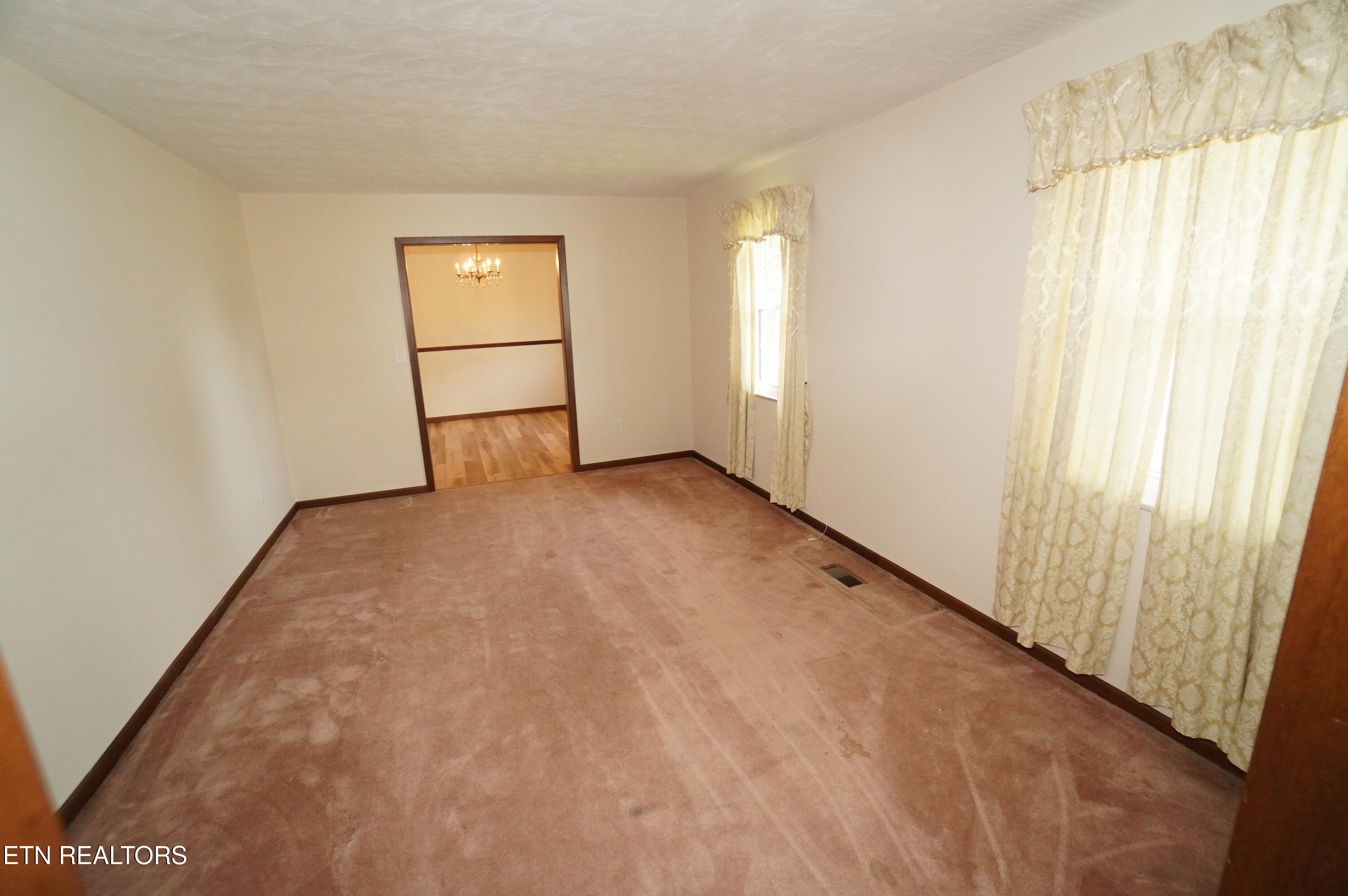 633 Shaver Drive Talbott, TN 37877 - Photo 14 of 43 interior updated (2)