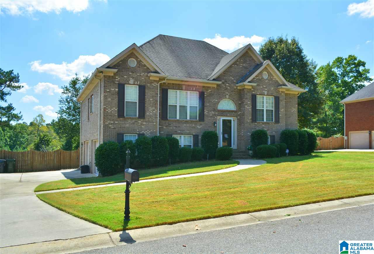 121 Astor Circle Chelsea, AL 35043 - Photo 2 of 40
