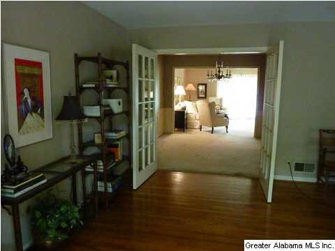 3249 Tyrol Road Vestavia Hills, AL 35216 - Photo 5 of 32