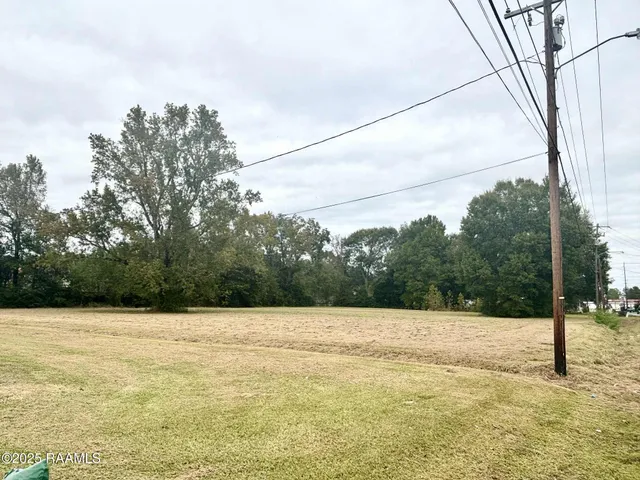$40,000 | 618 MacArthur Road, Ville Platte, LA 70586