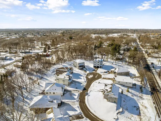 $875,000 | 7465 Glengarry Place, Eden Prairie, MN 55344