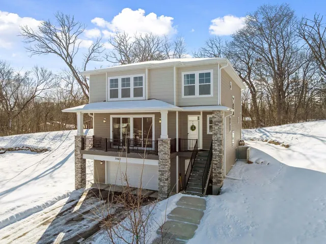 $875,000 | 7465 Glengarry Place, Eden Prairie, MN 55344