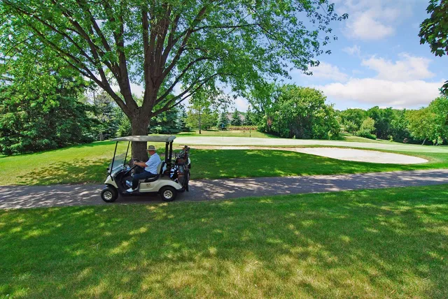 $875,000 | 7465 Glengarry Place, Eden Prairie, MN 55344