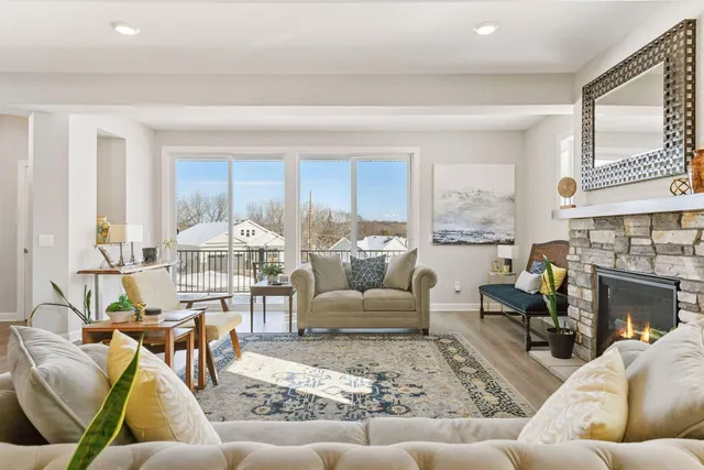 $875,000 | 7465 Glengarry Place, Eden Prairie, MN 55344