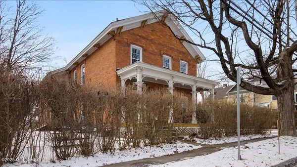 $775,000 | 154 Washington Street, Saratoga Springs, NY 12866