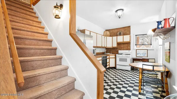$775,000 | 154 Washington Street, Saratoga Springs, NY 12866