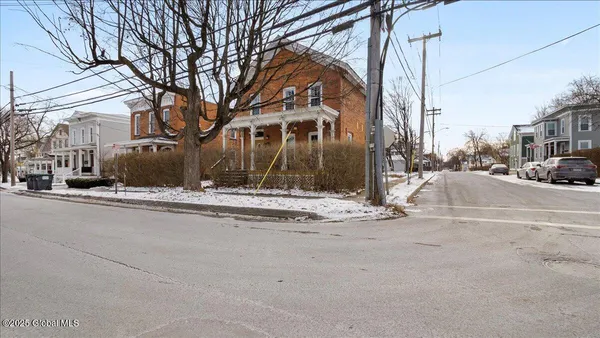 $775,000 | 154 Washington Street, Saratoga Springs, NY 12866