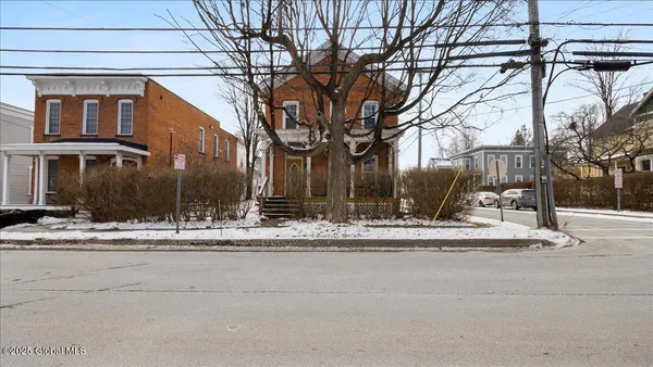 $775,000 | 154 Washington Street, Saratoga Springs, NY 12866