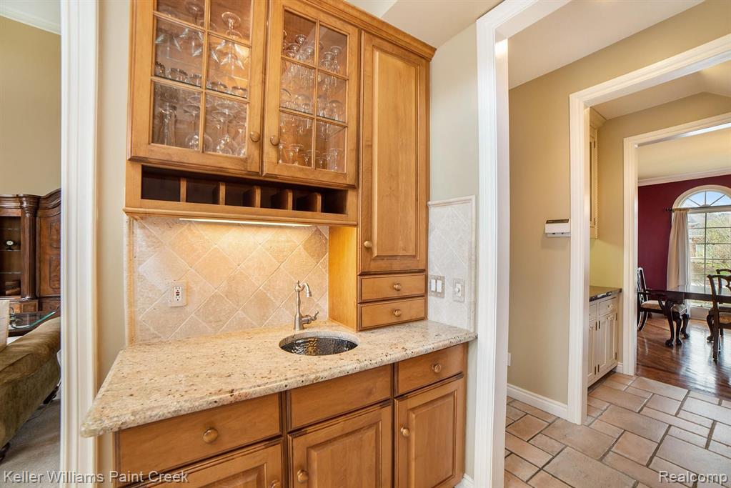 4929 Crestone Way Rochester, MI 48306 - Photo 25 of 59