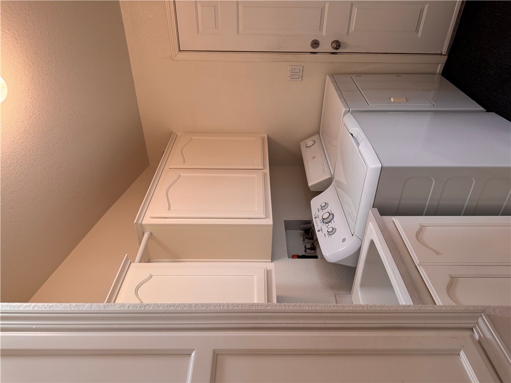 1545 East El Rodeo Road, Unit 60 Fort Mohave, AZ 86426 - Photo 24 of 60 Laundry