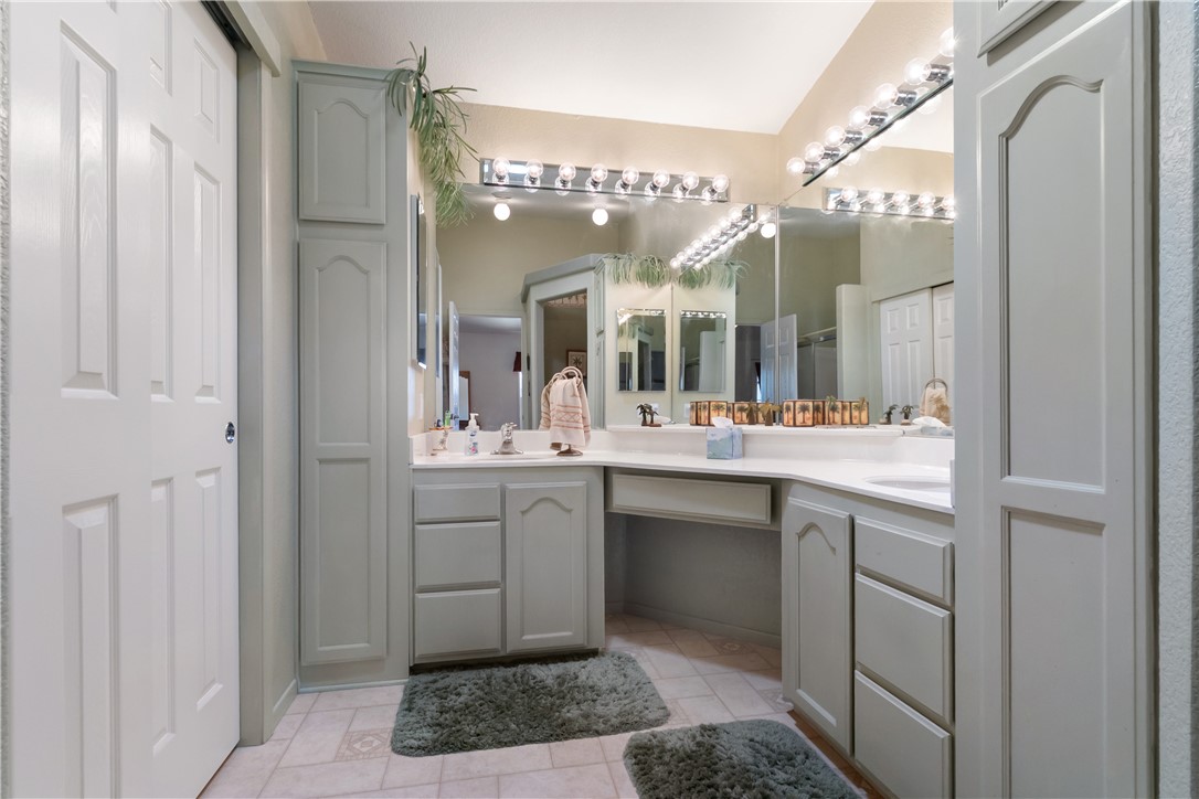 1545 East El Rodeo Road, Unit 60 Fort Mohave, AZ 86426 - Photo 38 of 60 Bathroom